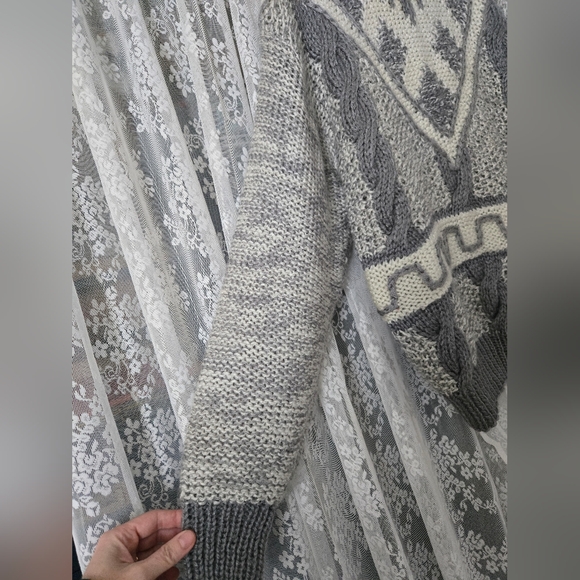 Vintage Forum Textured Knit Sweater – Size M - Picture 5 of 6